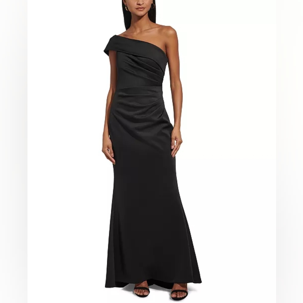 Women's clothing (626)
